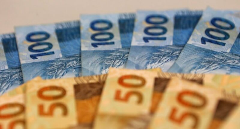 Contas do setor público têm superávit recorde de R$ 104,9 bi em janeiro