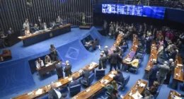 Combate a fake news bloqueia votação de código eleitoral no Senado