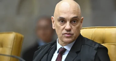 Moraes manda AGU acompanhar processo de extradição de Zambelli