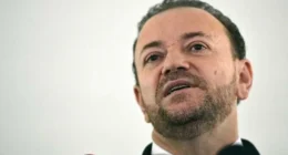 PT elege Edinho Silva, favorito de Lula, para presidir partido até 2029