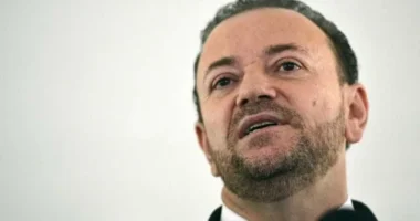 PT elege Edinho Silva, favorito de Lula, para presidir partido até 2029