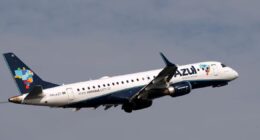 Azul fecha acordos com United e American Airlines e receberá US$ 200 milhões