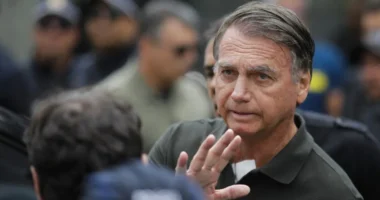 Bolsonaro pediu mais tempo para decidirmos chapa do Senado em SP, diz Flávio