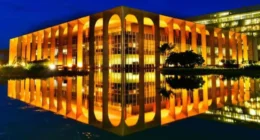 Brasil condena ataques dos EUA e Israel ao Irã