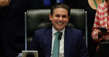 Motta anuncia votação de acordo entre Mercosul e União Europeia após novas tarifas de Trump