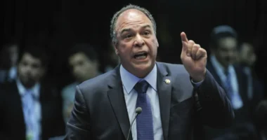 PF mira ex-senador Fernando Bezerra Coelho e filho em operação sobre suspeita de desvio de emendas