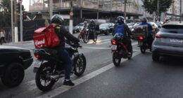 Boulos critica ‘ganância’ de plataformas e acena a trabalhadores em relatório final de apps