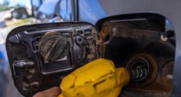 Defasagem do preço do diesel nas refinarias da Petrobras ultrapassa R$ 3 por litro