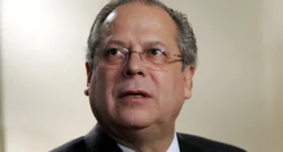 Dirceu ataca Flávio, rejeita 'Lulinha paz e amor' e reúne políticos do Centrão em aniversário