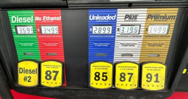 Disparada do petróleo: Brent chega a ser vendido a mais de US$ 85, o maior valor desde julho de 2024