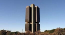 Dívida bruta do governo sobe para 79,2% do PIB em fevereiro