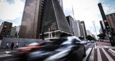 Fiesp: juros e tarifaço explicam recuo de 8,7% na indústria de transformação no 2º semestre de 2025