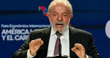 Governo Lula cria brecha para 'sigilo eterno' em cartas oficiais do presidente