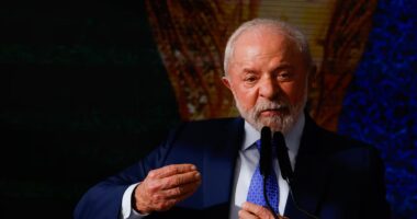 Governo zera alíquota de PIS e Cofins do diesel para tentar conter alta nos preços