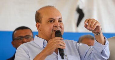 Ibaneis retalia infiéis e libera cargos e emendas a deputados que votaram a favor de projeto do BRB