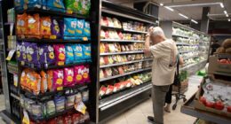 Inflação dá sinais de recuo, mas segue acima do centro da meta