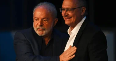 Lula confirma Alckmin como vice na disputa deste ano
