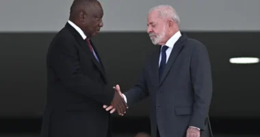 Lula defende reforço da defesa nacional e alerta para risco de invasão