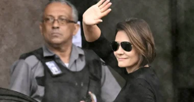 Moraes autoriza Michelle como acompanhante de Bolsonaro e determina segurança 24h no hospital