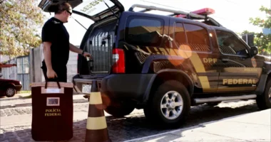 PF cumpre prisões para apurar manipulação e comercialização de dados de ministros do STF