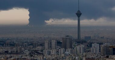 Preços do petróleo caem e bolsas asiáticas sobem com perspectiva de fim da guerra no Oriente Médio