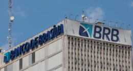 Presidente do BRB fala a deputados do DF que avalia venda de Financeira do banco por R$ 1,2 bi