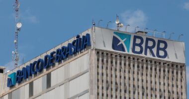 Presidente do BRB fala a deputados do DF que avalia venda de Financeira do banco por R$ 1,2 bi