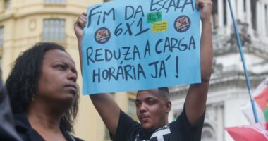 Pressão da indústria trava discussão de projeto sobre fim da escala 6x1 na Câmara em ano eleitoral