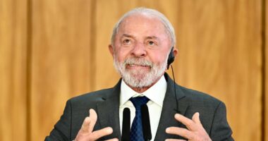 Quantos impostos o governo Lula reduziu ou eliminou? Veja vídeo