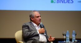 Quem é Carlos Sanchez, dono do grupo EMS que comprou farmacêutica Medley por U$600 milhões