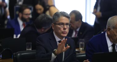 Relator de CPI reapresenta quebra de sigilo de fundo usado em resort de Toffoli e recorre a Fachin