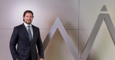 Relógios, obra de arte, restituição: o que o IR de Daniel Vorcaro revela sobre o dono do Master