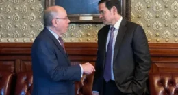 Visita de funcionário dos EUA a Bolsonaro é ingerência em ano eleitoral