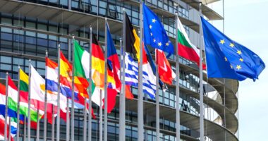 China ameaça retaliar plano da UE para proteger indústria europeia