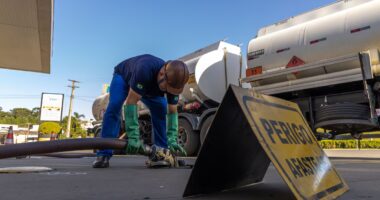 Combustíveis: Petrobras nega defasagem nos preços e reforça sua política de reajustes