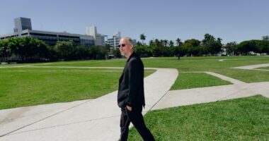 Como a identidade do criador do bitcoin, 1ª criptomoeda do mundo, foi desvendada após 17 anos