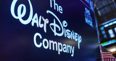 Disney começa demissão em massa de 1 mil funcionários