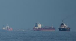 Do Estreito de Ormuz à sua nota fiscal: varejo está no meio dessa conta e não tem para onde empurrar