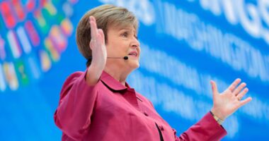 FMI vai revisar crescimento global para baixo em 2026 por guerra no Oriente Médio