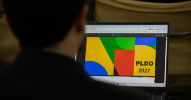 Governo reduz estimativa de benefícios tributários em R$ 214 bi em 2027, mas corte real será menor