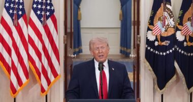 Preço do petróleo Brent ultrapassa os US$ 105 após discurso de Trump