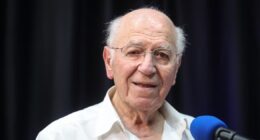 Regular trabalho por aplicativo é mais urgente que acabar com escala 6x1, diz José Pastore