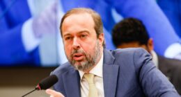 Silveira confirma aumento da mistura obrigatória de etanol na gasolina para 32% em maio