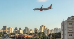 Alta do querosene de aviação tem ‘impactos gravíssimos’, diz associação das empresas aéreas