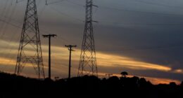 Aneel aprova uso de R$ 5,5 bilhões para reduzir conta de luz em 22 distribuidoras