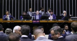 Câmara inicia semana de ‘esforço concentrado’ com foco em votar PEC que acaba com escala 6x1