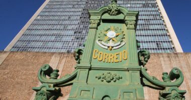 Correios: TCU vê risco fiscal e possível violação de lei e ordena monitoramento de plano da estatal