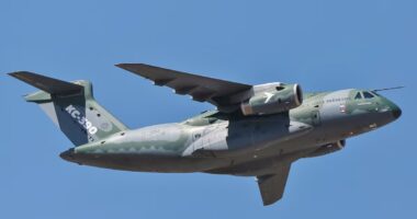 Embraer fecha maior venda para um único país do seu cargueiro C-390