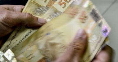 Governo divulga regras do Novo Desenrola para que bancos iniciem renegociações de dívidas