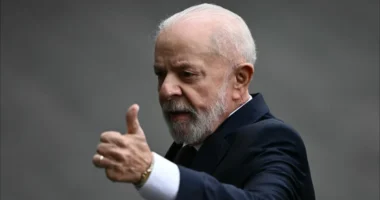 "Ninguém respeita lambe-botas", diz Lula sobre reunião com Trump